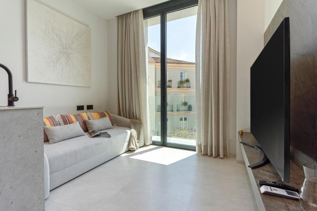Magnificent Renovated 2bd 2bth Duplex With Terrace - Centre Apartament *