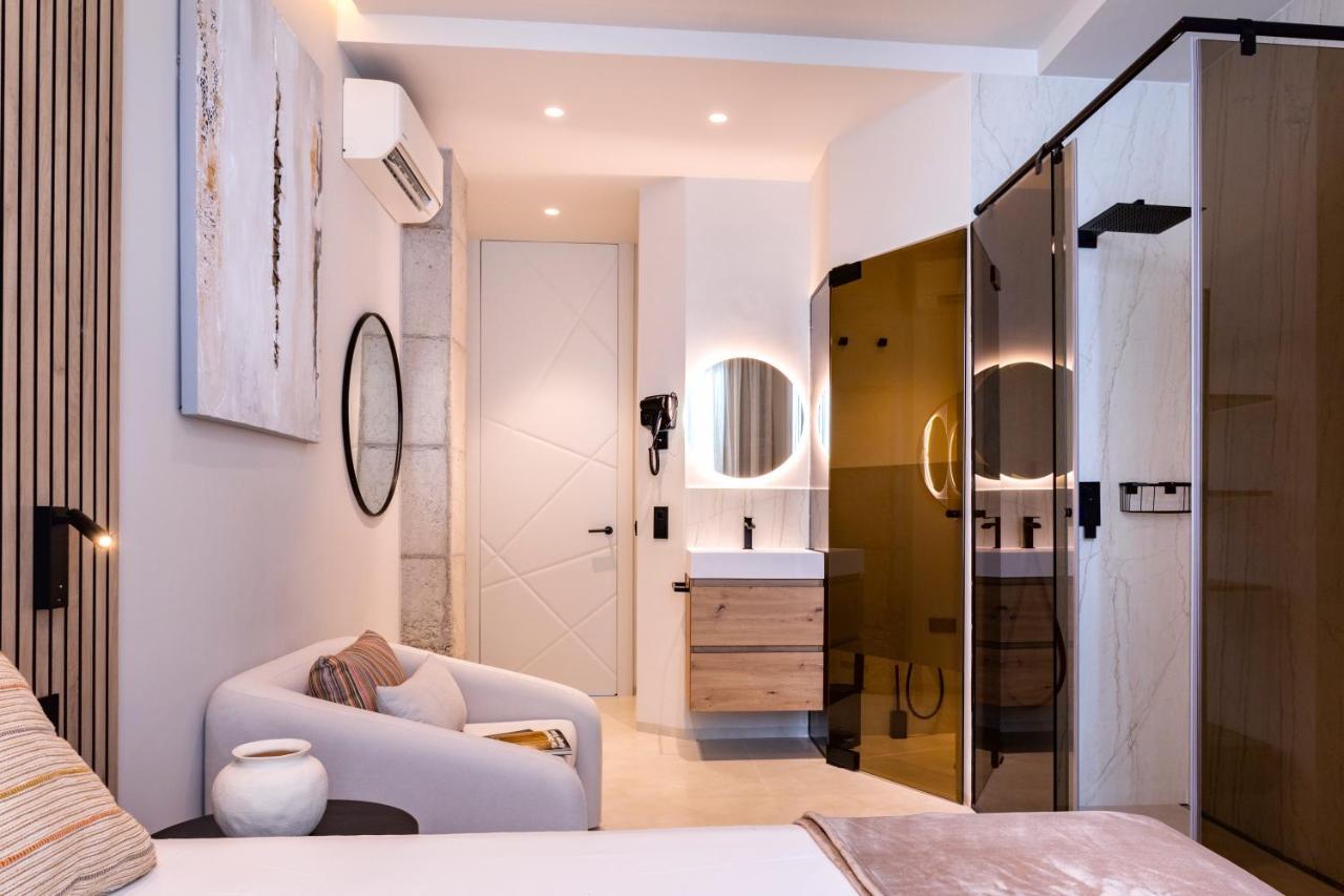Magnificent Renovated 2bd 2bth Duplex With Terrace - Centre Appartamento *